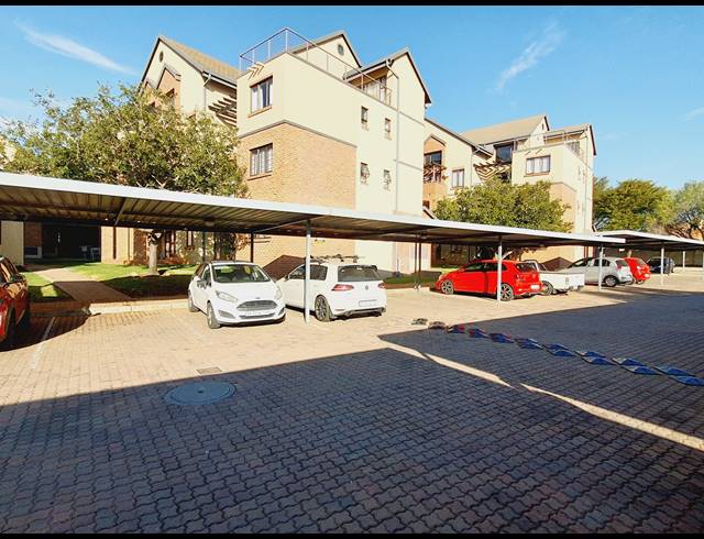 BEDROOM APARTMENT RENTED IN HALFWAY GARDENS